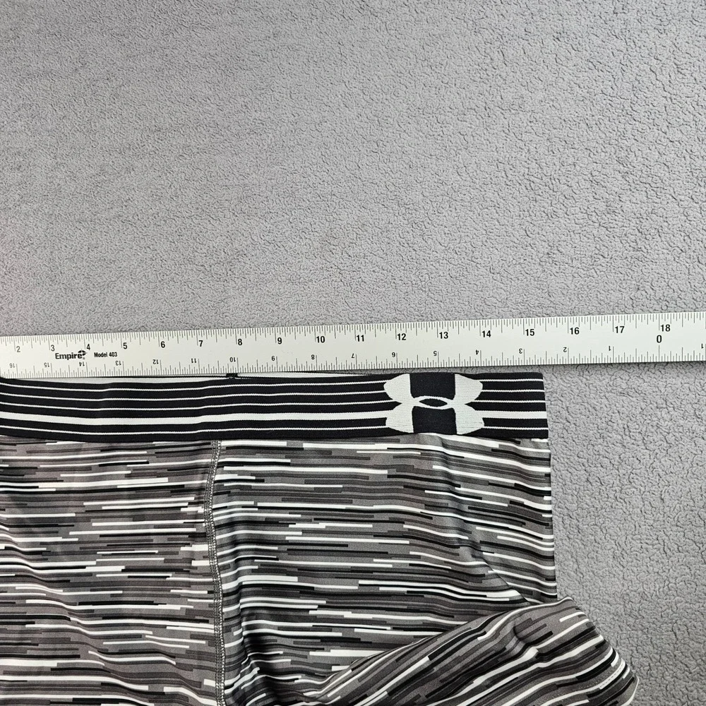 Under Armour HeatGear Compression Shorts Women's L Gray White Striped Athletic‎